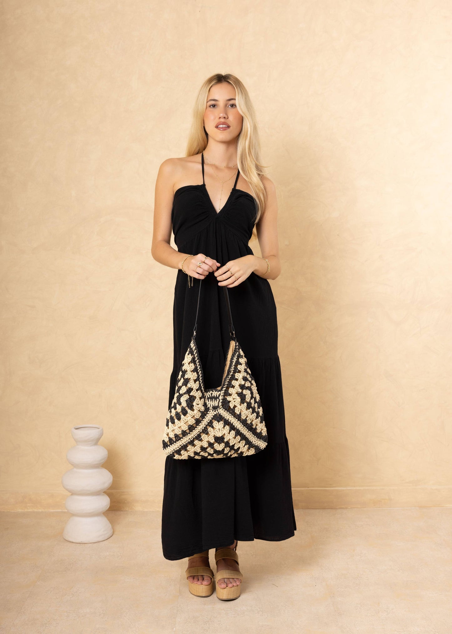 BAG-248031 - Black bag made of natural materials